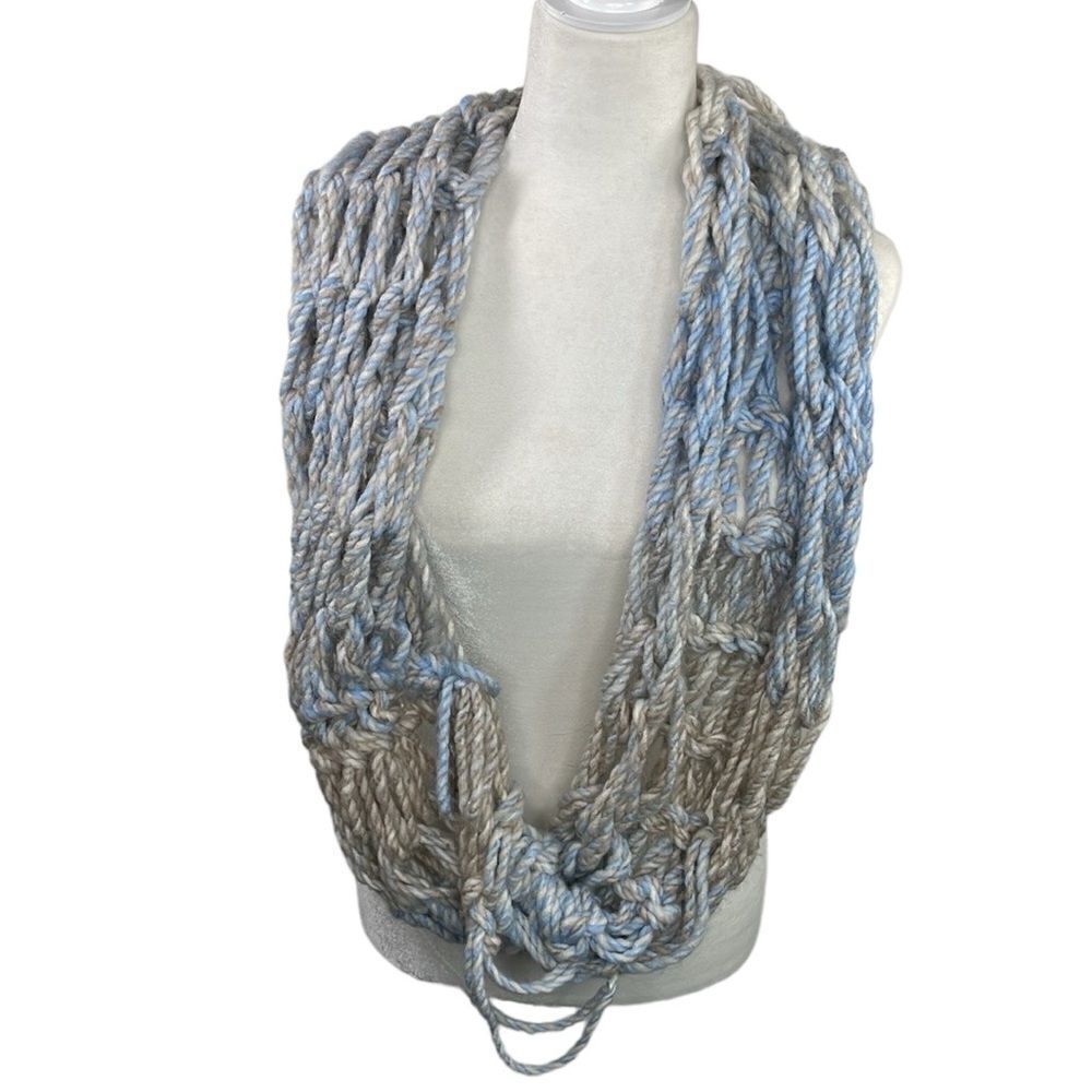 Scarf Infinity Chunky Knit Large Knit OS - Picture 2 of 7